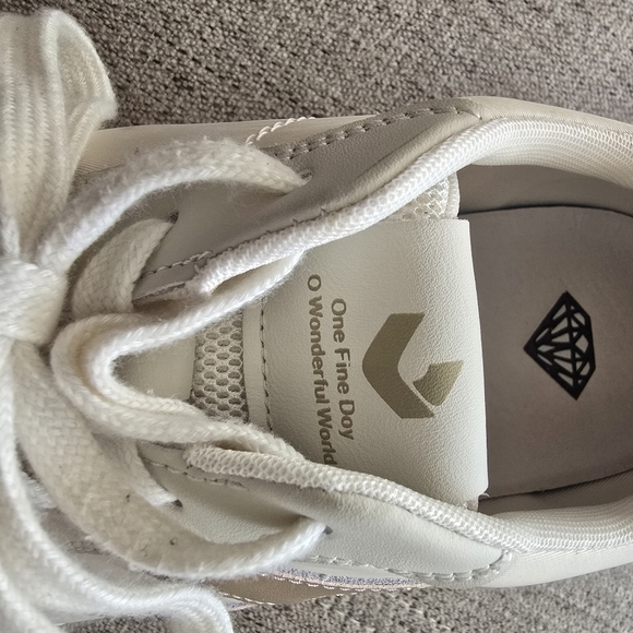 One Fine Day Beige and Ivory Sneakers Sz Eu 42 / US 11 - Picture 10 of 15